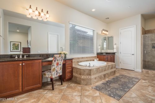 3753 Ember Glow Way, Phoenix AZ 85050-4928 exterior