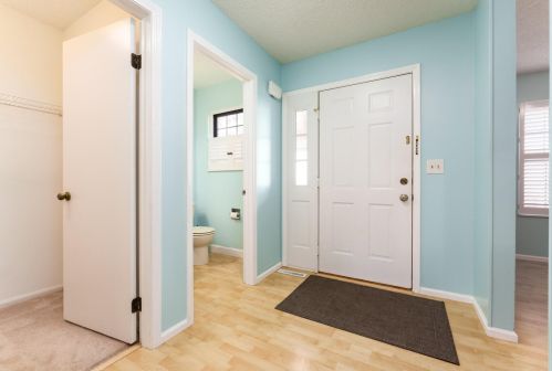 3859 Greenleaf Cir, Kalamazoo, MI 49008-2510