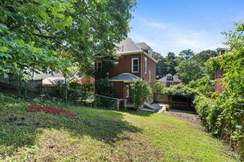 663 Frst Ave, Pittsburgh PA 15202-2925 exterior