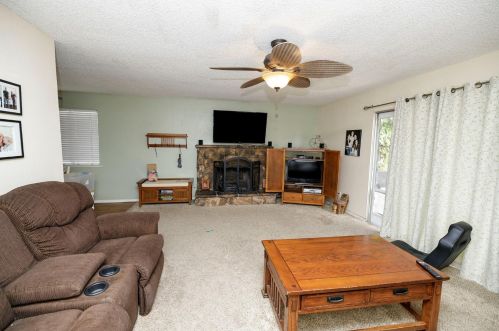 140 Ironwood Dr, Turlock CA 95380-6308 exterior