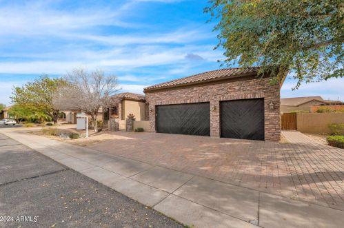 1681 Jay Pl, Chandler AZ 85286-7036 exterior