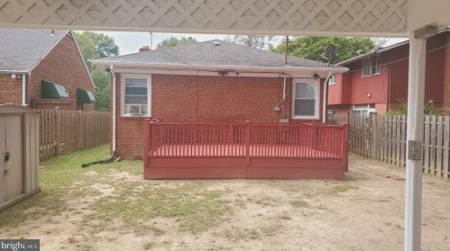 4030 Lee St, Washington, DC 20019-1976