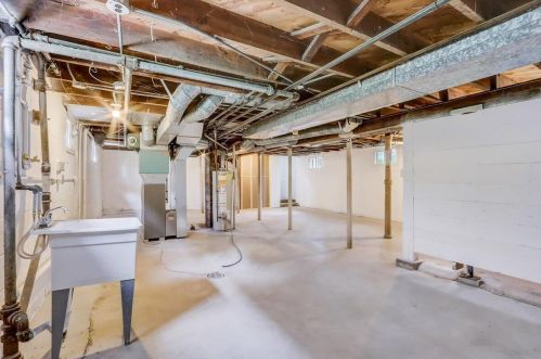 117 65, Milwaukee WI 53213-4018 exterior