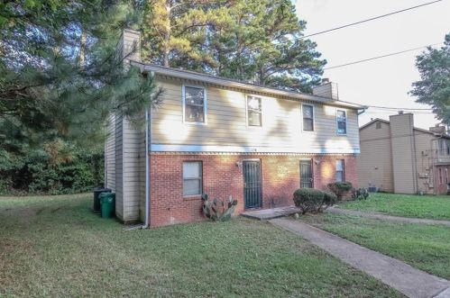 2394 Cragstone Ct, Lithonia, GA 30058-6430