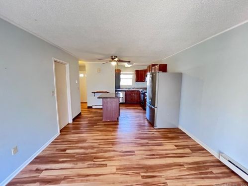 55 Athol St, Killingly, CT 06239-1907