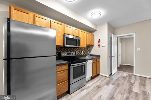 566 Newcomb St, Washington DC 20032-2555 exterior