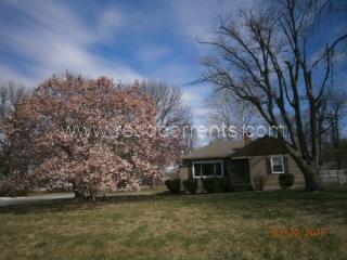 6349 Maple Dr, Indianapolis IN  46220-2118 exterior