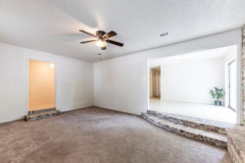 2525 Robinson Way, Huntsville TX exterior