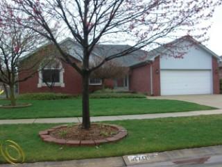 47095 Stony Brook Dr, Macomb Township, MI 48044-2849