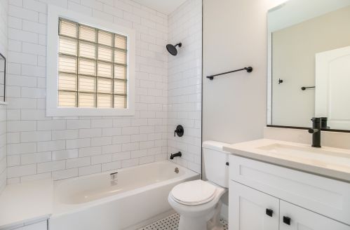 5621 Ozark Ave, Chicago IL  60631-3317 exterior