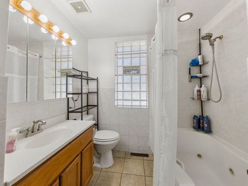 2500 59 Ave, Chicago IL 60804-2123 exterior