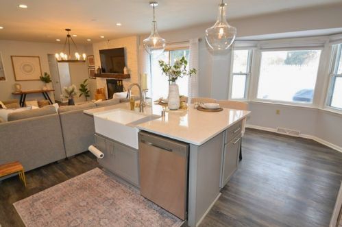 8221 Mohawk Rd, Milwaukee WI 53217-1737 exterior