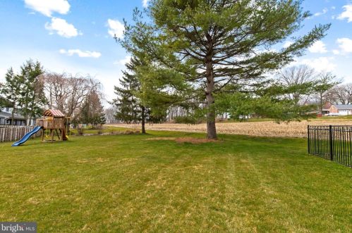 103 Post Oak Rd, Lancaster, PA 17603-9444