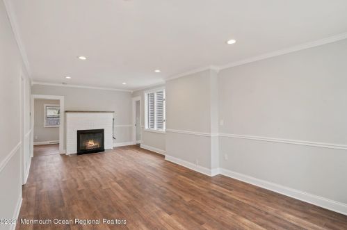 170 Memorial Pkwy, Atlantic Highlands NJ  07716-1655 exterior