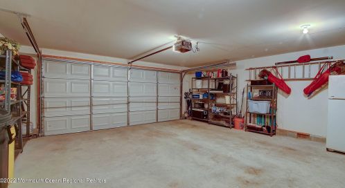 185 Huntington Dr, Jackson Twp NJ 08527-4795 exterior