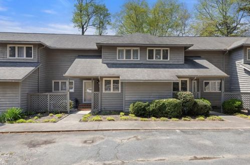 3046 Laurel Springs Dr, Greensboro, NC 27410-9346