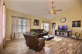 54 5th Ave, Bluffton, SC 29910-7643