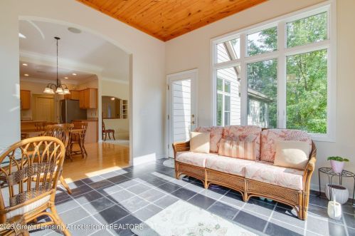 13155 Starwood Ln, Dewitt MI 48820-9028 exterior