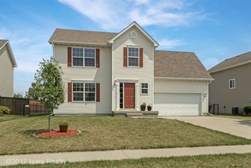 655 Cardinal Ln, Waukee, IA 50263-9664
