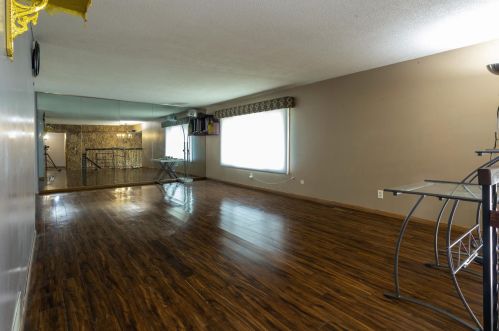 1702 Abell St, Saint Paul, MN 55117-2302