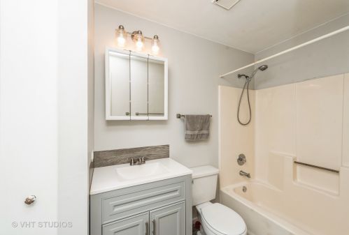 633 Virginia Rd, Bull Valley IL 60014-7956 exterior