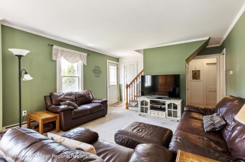 1168 Ridgefield Dr, Point Pleasant Beach, NJ 08742-2948