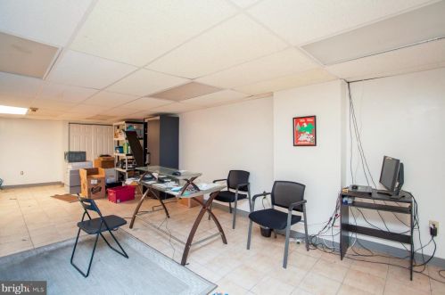 7316 Frankford Ave, Philadelphia PA 19135-3405 exterior