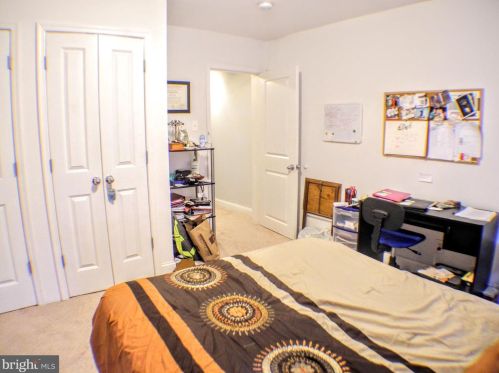 223 Girard Ave, Philadelphia PA 19130-1420 exterior