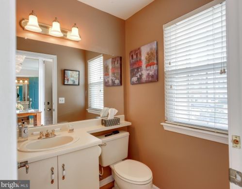 24 Ln Costa Dr, Blenheim NJ 08012-5531 exterior