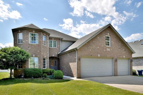 806 Kenilworth Ave, Elmhurst, IL 60126-1334