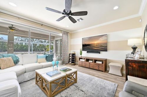 5631 Lago Villaggio Way, Naples FL 34104-5739 exterior