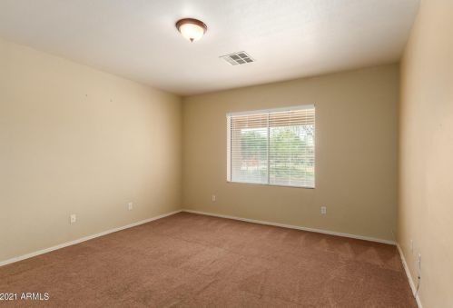 6810 39 Ln, Phoenix AZ 85029-3000 exterior