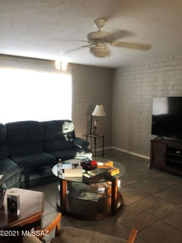 4324 Avenida Don Arturo, Tucson, AZ 85757-9435