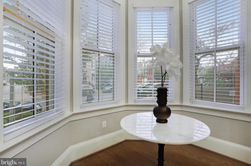 420 3rd St, Washington DC  20003-1930 exterior