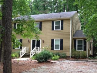 110 Flora Mcdonald Ln, Cary NC  27511-5412 exterior