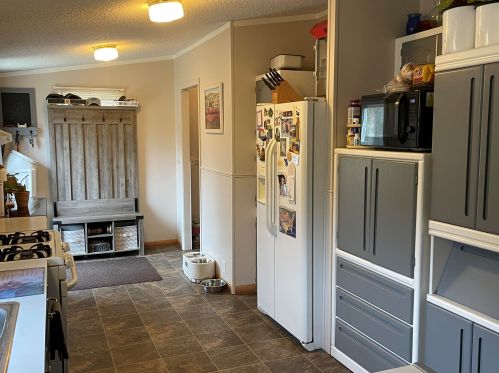 11495 215th Ave, Big Rapids MI  49307-9427 exterior