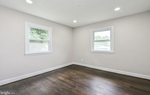 2002 Belle View Blvd, Alexandria VA 22307-1360 exterior