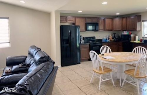 2646 69 Dr, Phoenix AZ 85033-5122 exterior