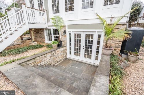 3240 Livingston St, Washington DC 20015-1756 exterior