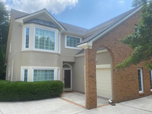 5297 Brooke Ridge Dr, Atlanta, GA 30338-3183