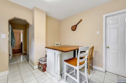 242 Franklin Ave, Hasbrouck Heights NJ 07604-1202 exterior