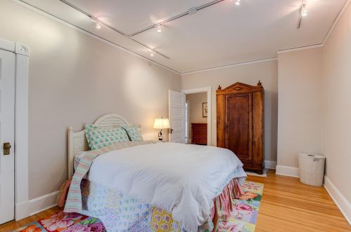 872 Goodrich Ave, Saint Paul MN 55105-3124 exterior