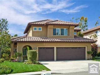 10565 Costello Dr, Tustin CA  92782-1429 exterior
