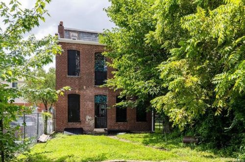 2635 Chippewa St, Saint Louis MO 63118-3835 exterior