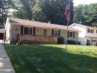 1846 Holliday Dr, Wyoming, MI