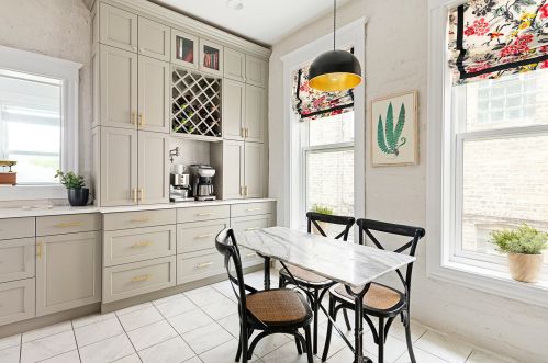 2818 Albany Ave, Chicago IL 60618-7605 exterior