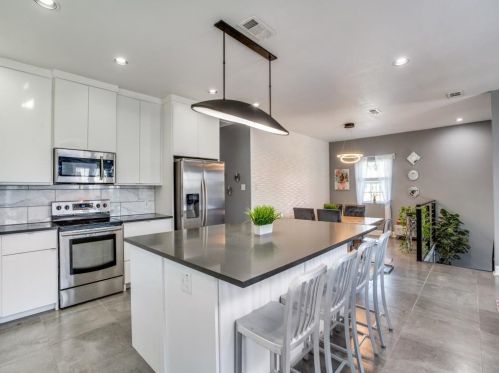 629 Elsbeth St, Dallas TX 75208-4226 exterior