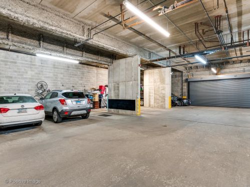 500 Damen Ave, Chicago IL  60622-6222 exterior