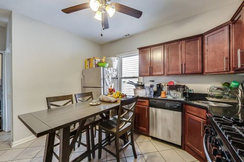 2947 Avers Ave, Chicago IL 60623-4543 exterior