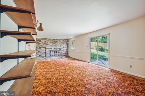 1391 Canterbury Way, Rockville MD 20854-6106 exterior